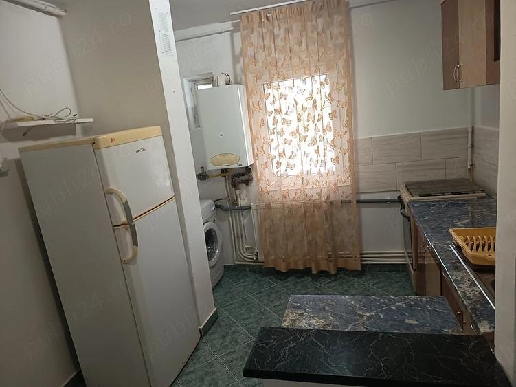 Apartament cu 2 camere decomandat în Micro 17