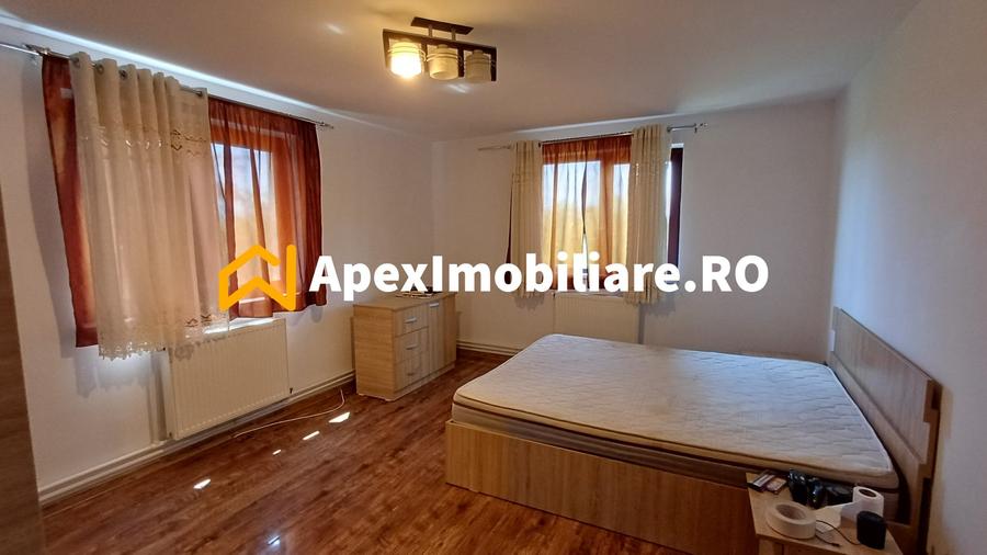Casă individuală cu 4 camere cu Teren 883 Mp în Varlaam