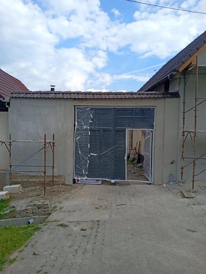 Casă cu Teren 40 Mp în Central