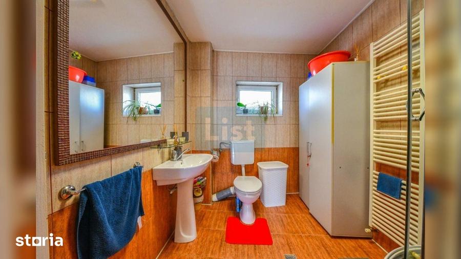 Casă cu 4 camere cu Teren 432 Mp în Europa