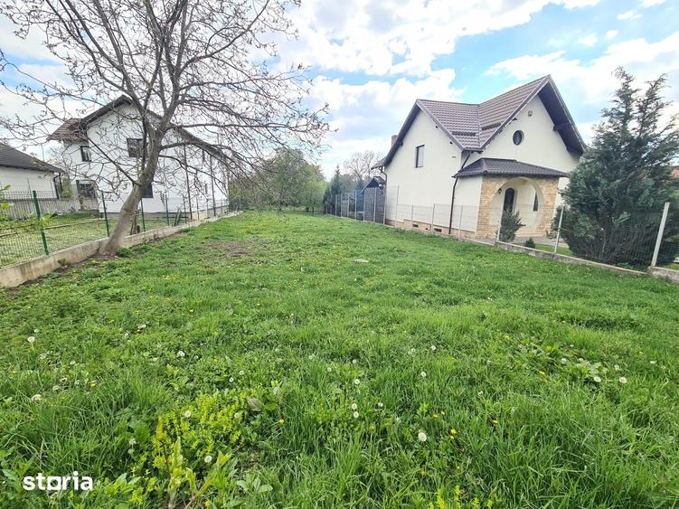 Teren intravilan in Banesti--586mp--37.900e - 2