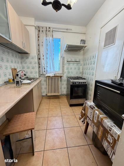 Apartament cu 2 camere în Podu Roș