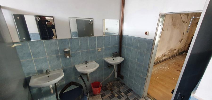 Casă cu 5 camere cu Teren 240 Mp în Nord