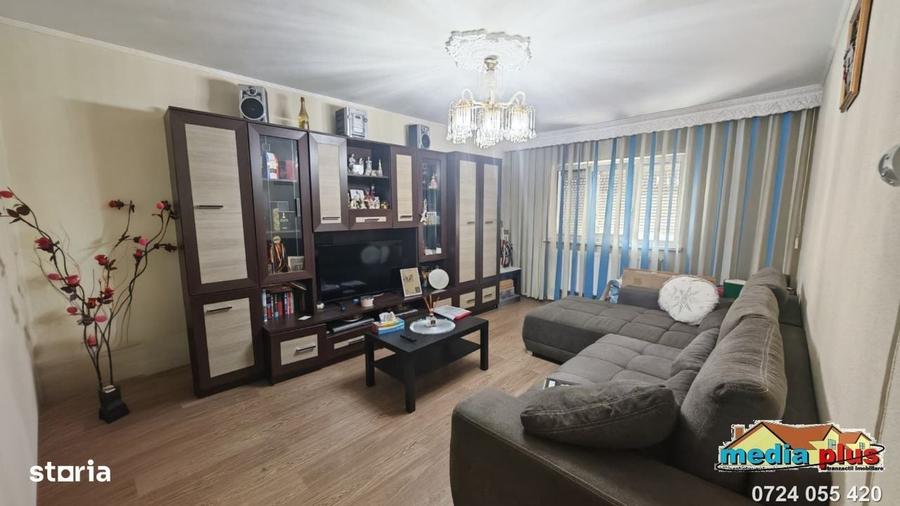 Apartament cu 2 camere decomandat în Sârbi