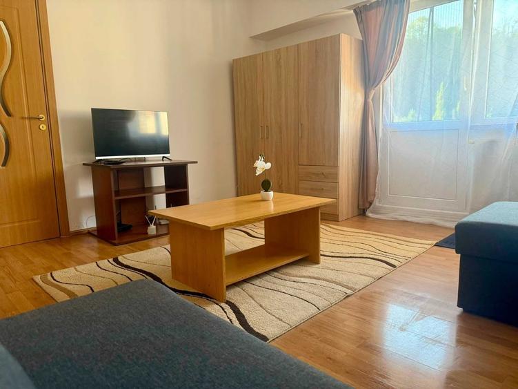 Garsonieră decomandată în Drumul Carului