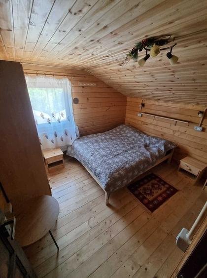 Casă cu 4 camere în Dealu Negru