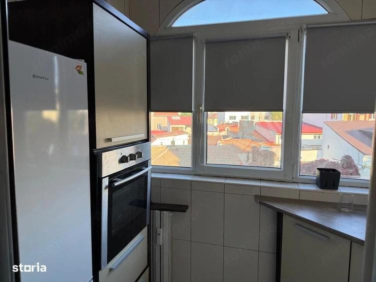 Apartament cu 2 camere decomandat, mobilat în Trocadero