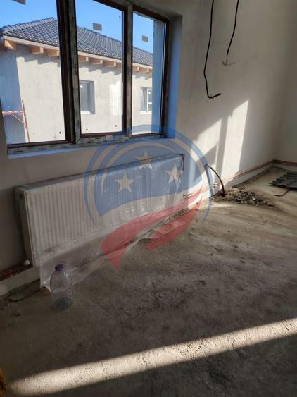 Casă cu 4 camere cu Canalizare în Remetea