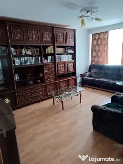 Apartament cu 3 camere decomandat în Tudor Vladimirescu