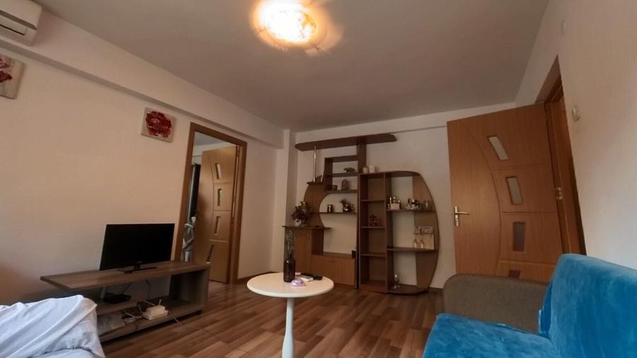 Apartament cu 2 camere semidecomandat în Titan