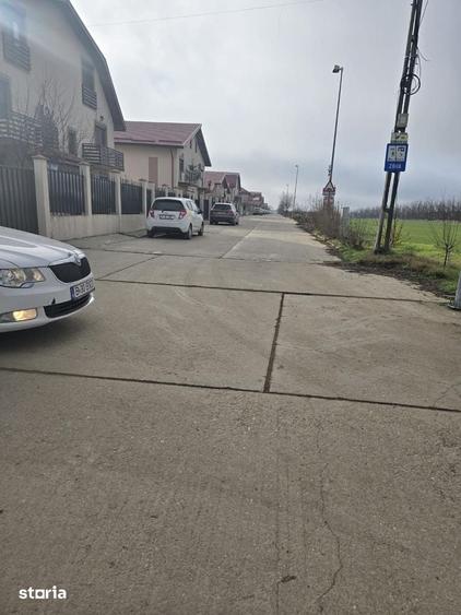 Teren de 464 mp, în Vidra
