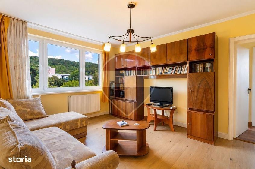 Apartament cu 3 camere semidecomandat în Grigorescu
