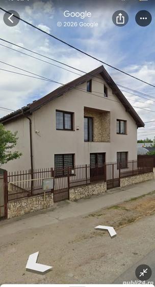 Casă cu 4 camere în Central