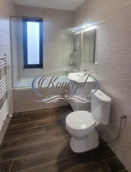 Casă individuală cu 4 camere cu Canalizare în Dezmir
