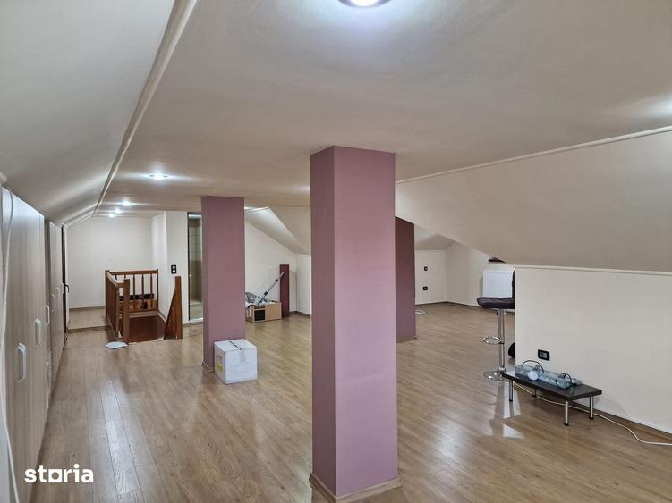 Casă cu Teren 906 Mp în Central