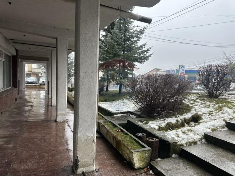 Spațiu comercial, de 166 mp, în Calea Romanului