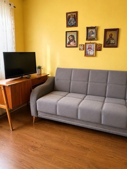 Apartament cu 2 camere semidecomandat în Satu Nou