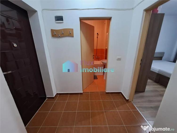 Apartament cu 2 camere semidecomandat în Universității