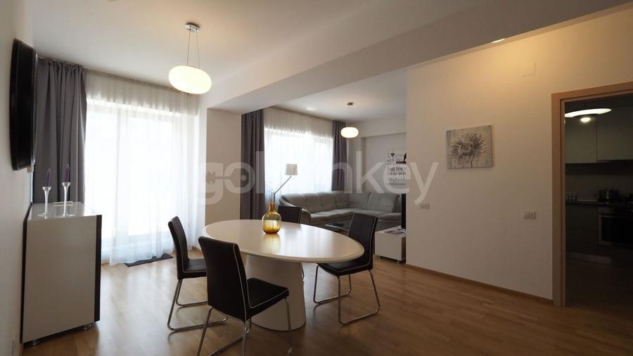 Apartament cu 3 camere semidecomandat, mobilat în Herăstrău