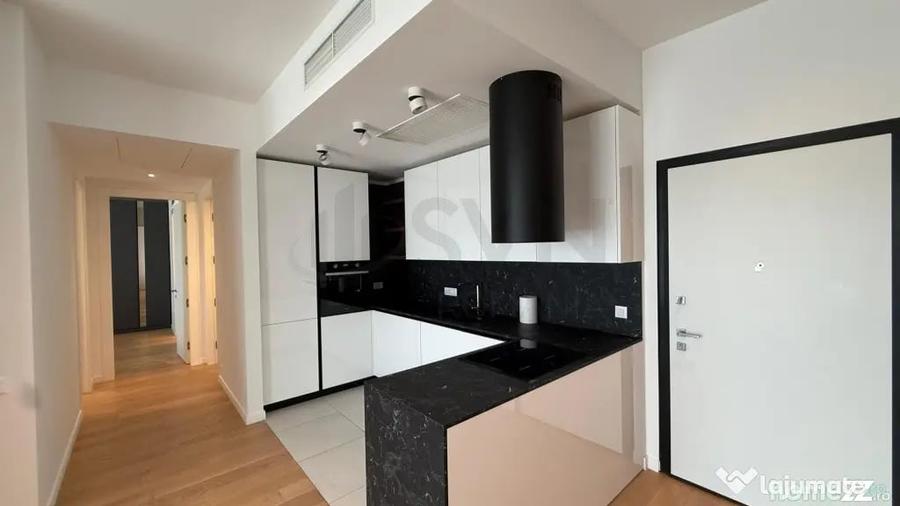 Apartament cu 3 camere semidecomandat în Nord