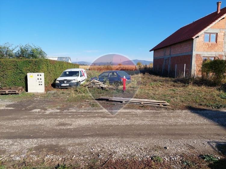Teren Construcții intravilan de 500 mp, în Hărman