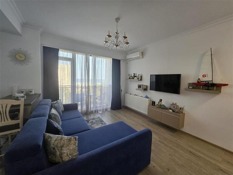 Apartament cu 2 camere decomandat, mobilat în Central