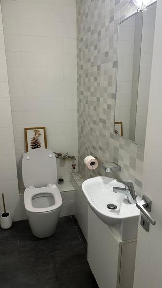 Apartament cu 3 camere decomandat în 13 Septembrie