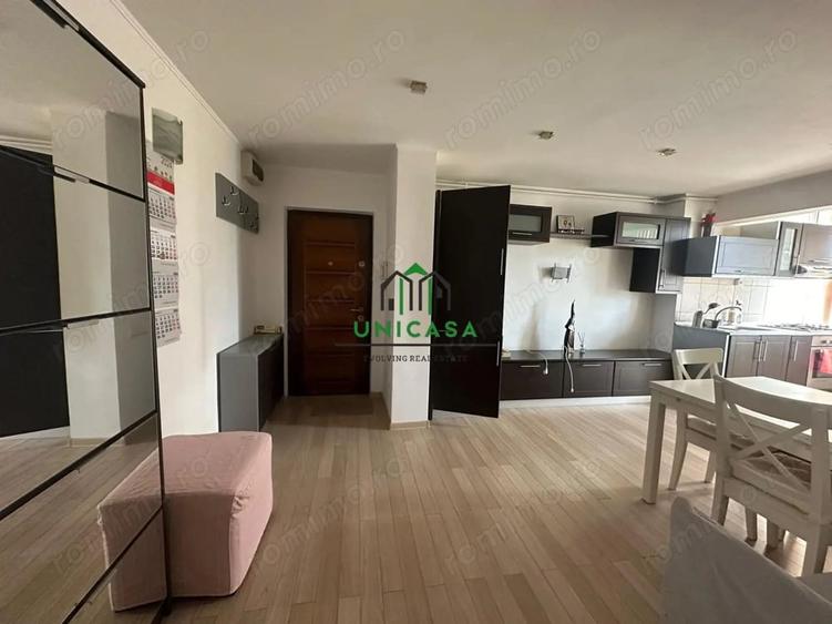 Apartament cu 3 camere decomandat în Ostroveni
