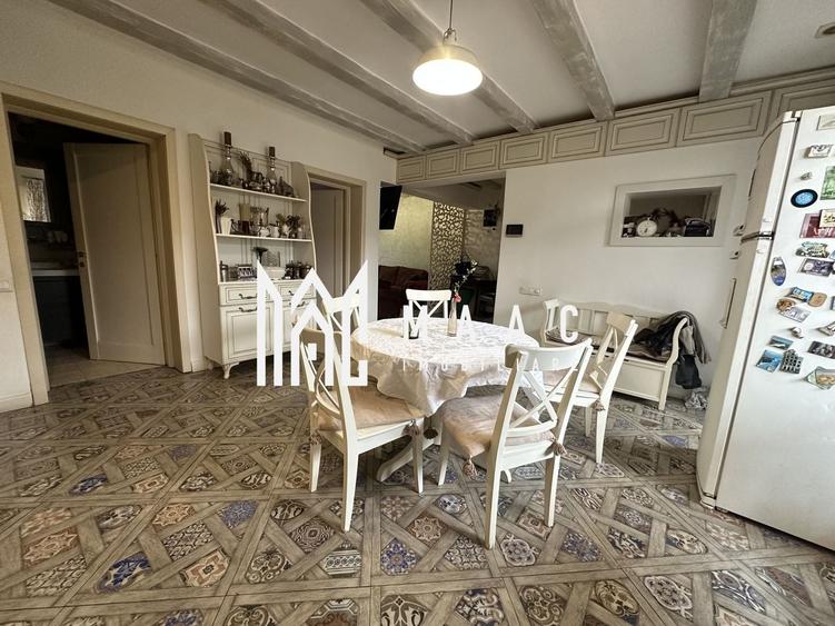 Apartament cu 4 camere decomandat, mobilat în Central
