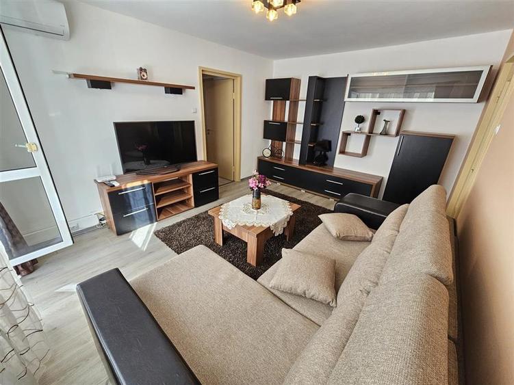 Apartament cu 2 camere semidecomandat, mobilat în Gării