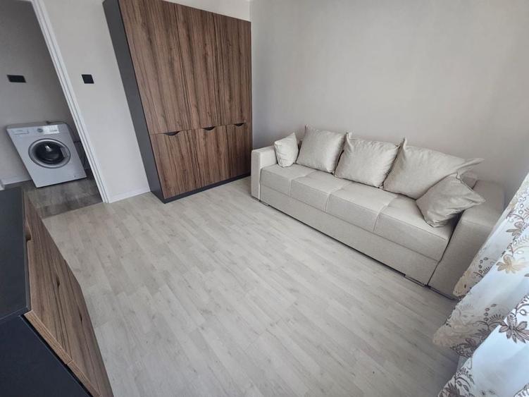 Apartament cu 3 camere decomandat în Vasile Aaron