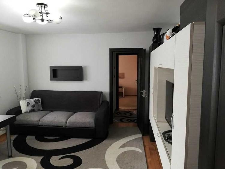 Apartament cu 2 camere semidecomandat în Exterior Vest