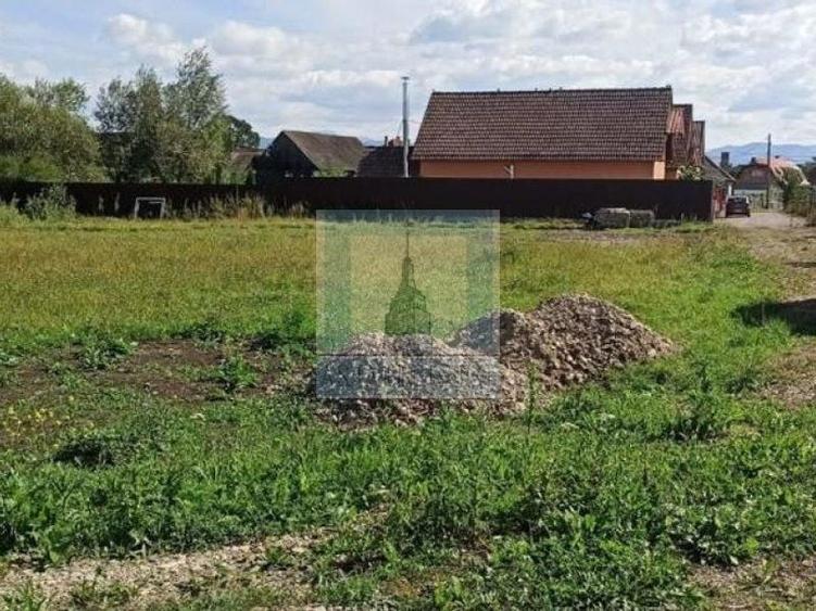 Teren Construcții intravilan de 800 mp, în Prejmer