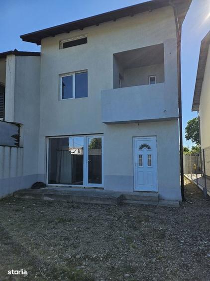 Casă cu 3 camere cu Teren 154 Mp în Central