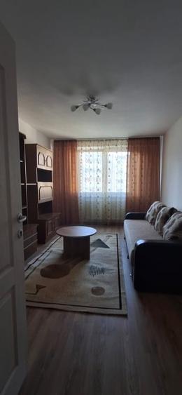 Apartament cu 2 camere semidecomandat, mobilat în Griviței