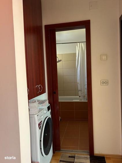 Apartament cu 3 camere semidecomandat în Astra — fotografia 2