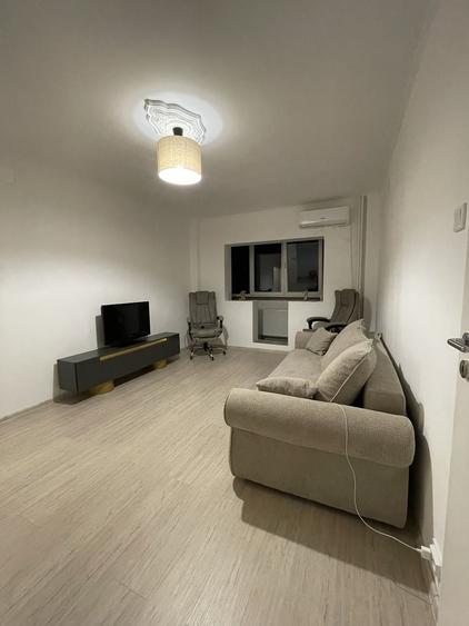 Apartament cu 2 camere nedecomandat în Sebastian