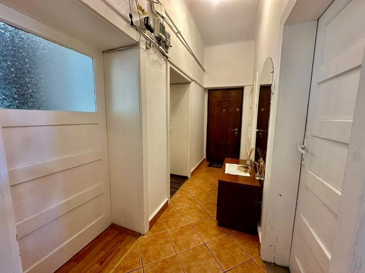 Apartament cu 2 camere în Centrul Civic