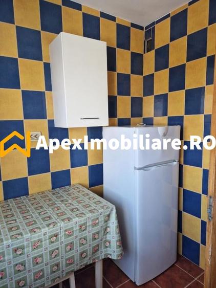 Garsonieră decomandată, mobilată în Moșilor
