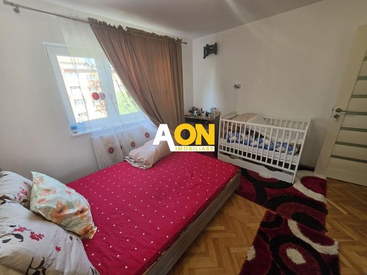 Apartament cu 2 camere decomandat în Ampoi 3