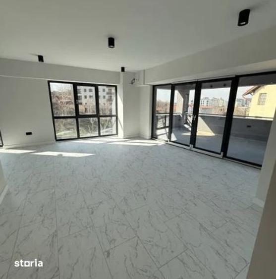 Apartament cu 4 camere în Craiovei