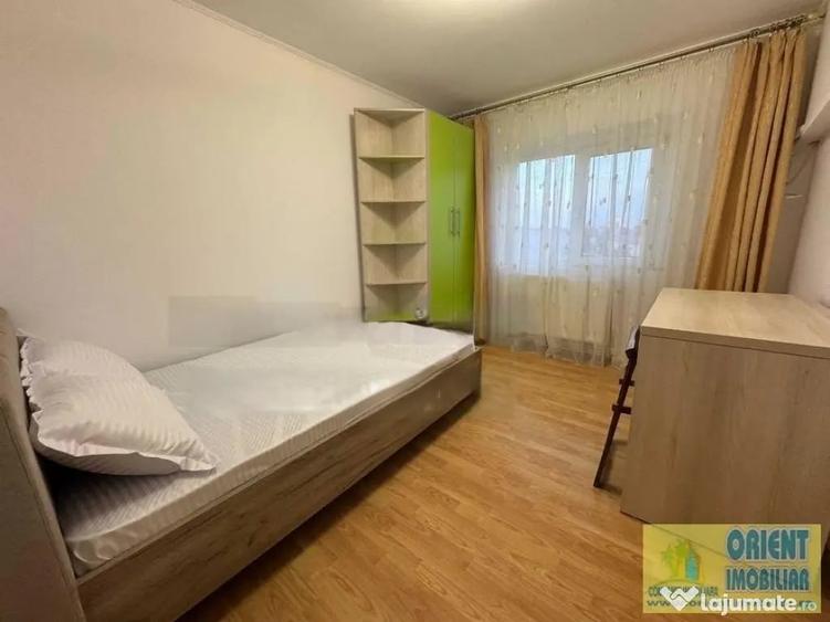 Apartament cu 3 camere decomandat în Inel II