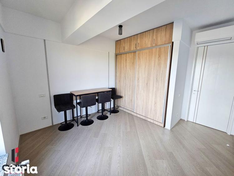 Apartament cu 3 camere decomandat, mobilat în Berceni