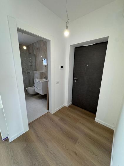 Apartament cu 2 camere decomandat în Est