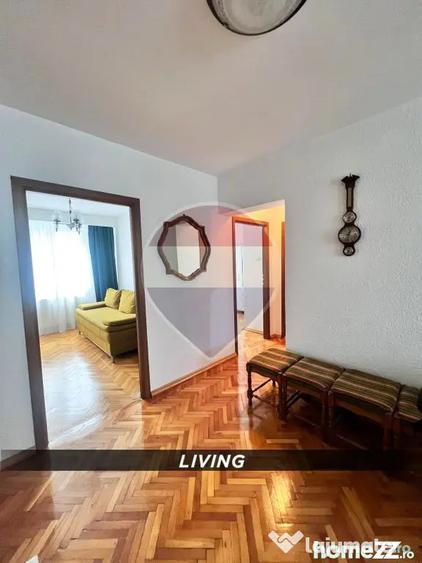 Apartament cu 4 camere decomandat, mobilat în Traian