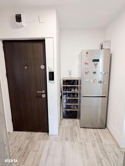 Apartament cu 3 camere semidecomandat în Ceair