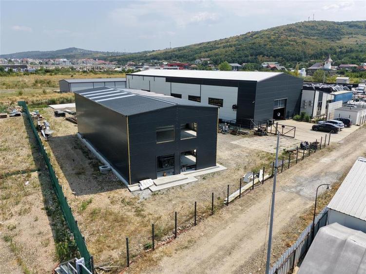 Spațiu industrial, de 281 mp, în Tomești