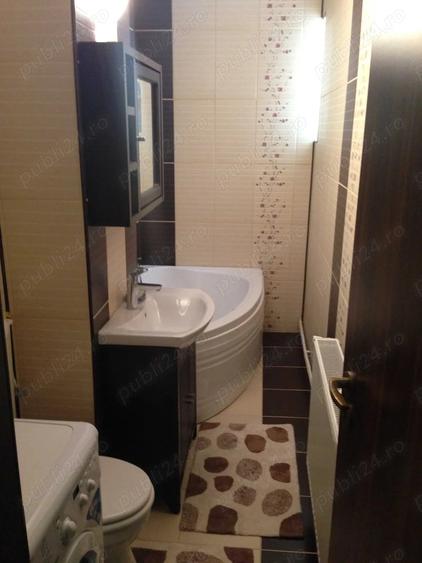 Apartament cu 3 camere decomandat în Vitrometan