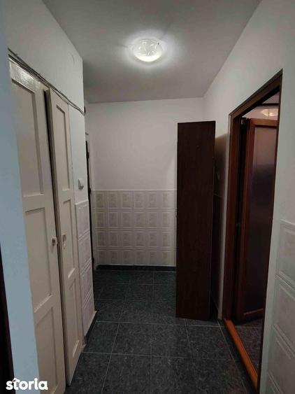 Apartament cu 2 camere semidecomandat în Micro 9