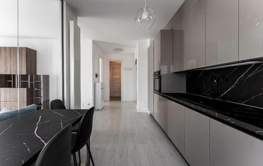 Apartament cu 2 camere semidecomandat, mobilat în Aviației
